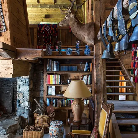 Arthaus Megeve Otel