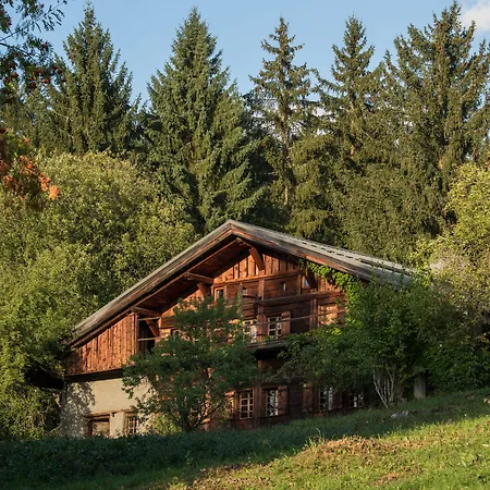 فندق Arthaus Megeve